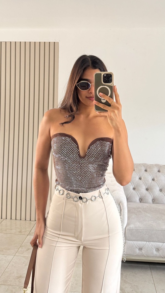 Body E009