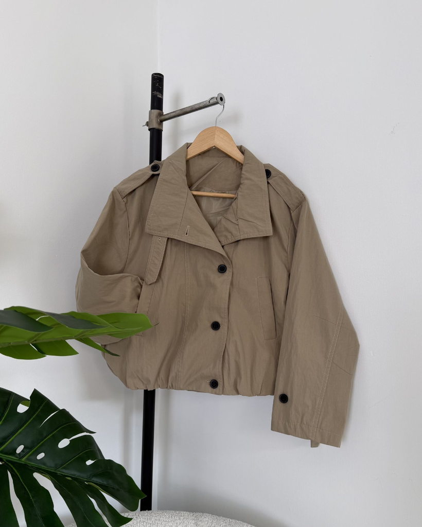 Abrigo impermeable 8809
