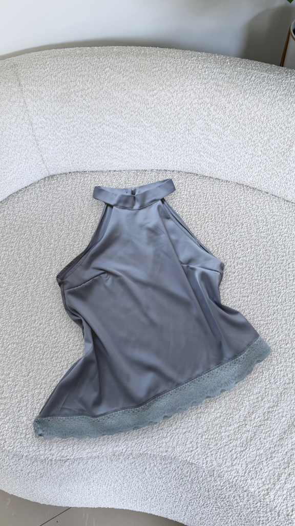 Blusa asimétrica de seda