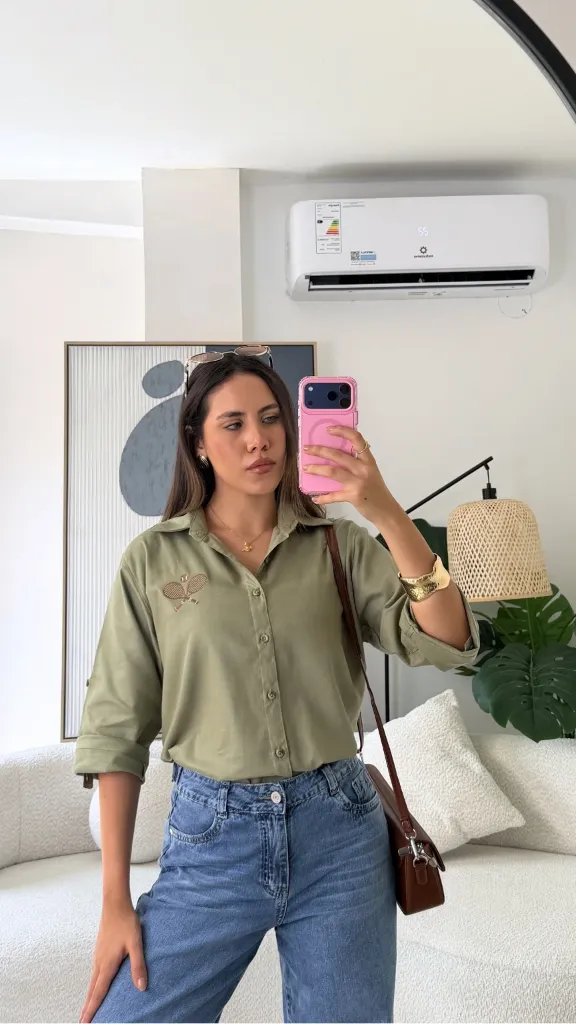 Camisa de Lino Bordada Raquetas