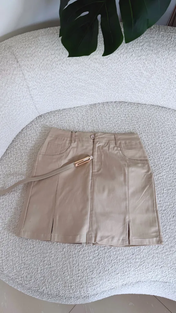 Falda short cuerina G192